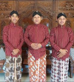 Ketentuan dan Larangan Memakai Pakaian Jawa Gagrak Ngayogyakarta di hari Tertentu 